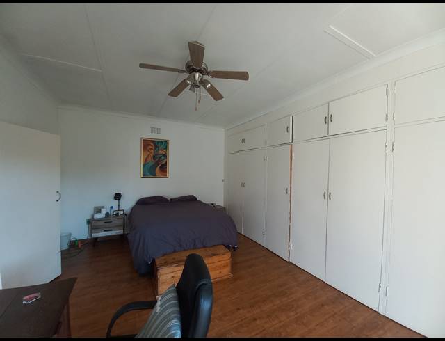 4 BEDROOM FREEHOLD FOR SALE IN CASSELDALE